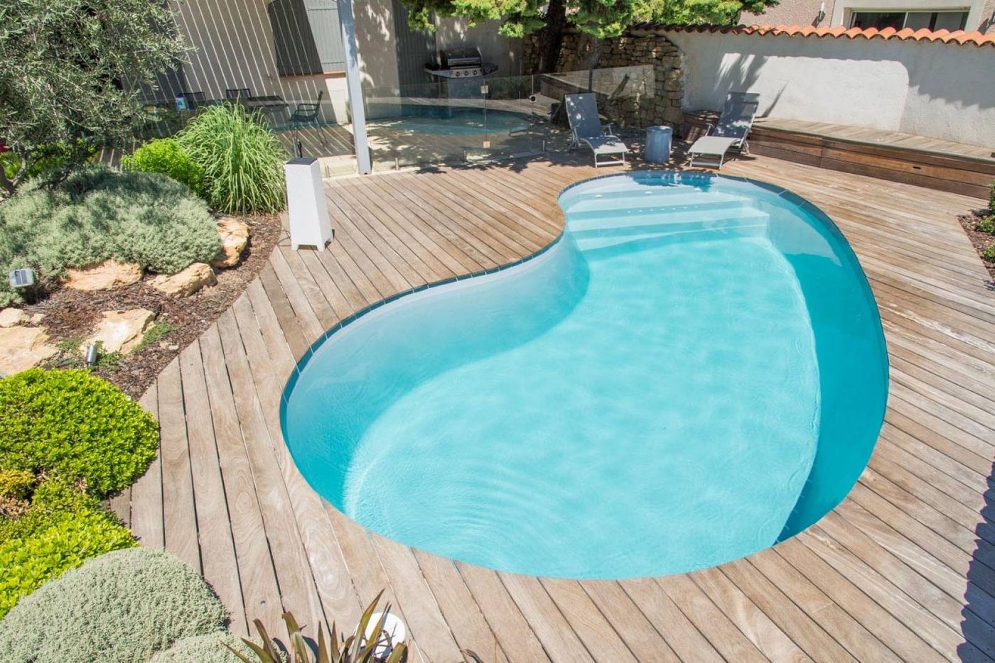 Piscine coque Seychelles posée, 7,80 × 3,80 m