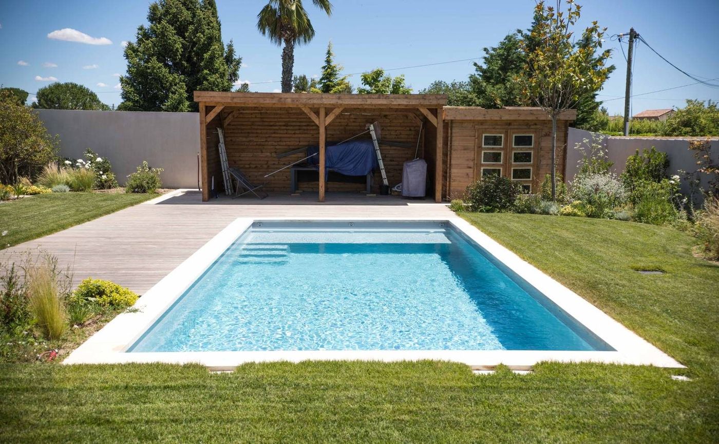 Piscine coque Tonga posée, 9,50 × 4,00 m