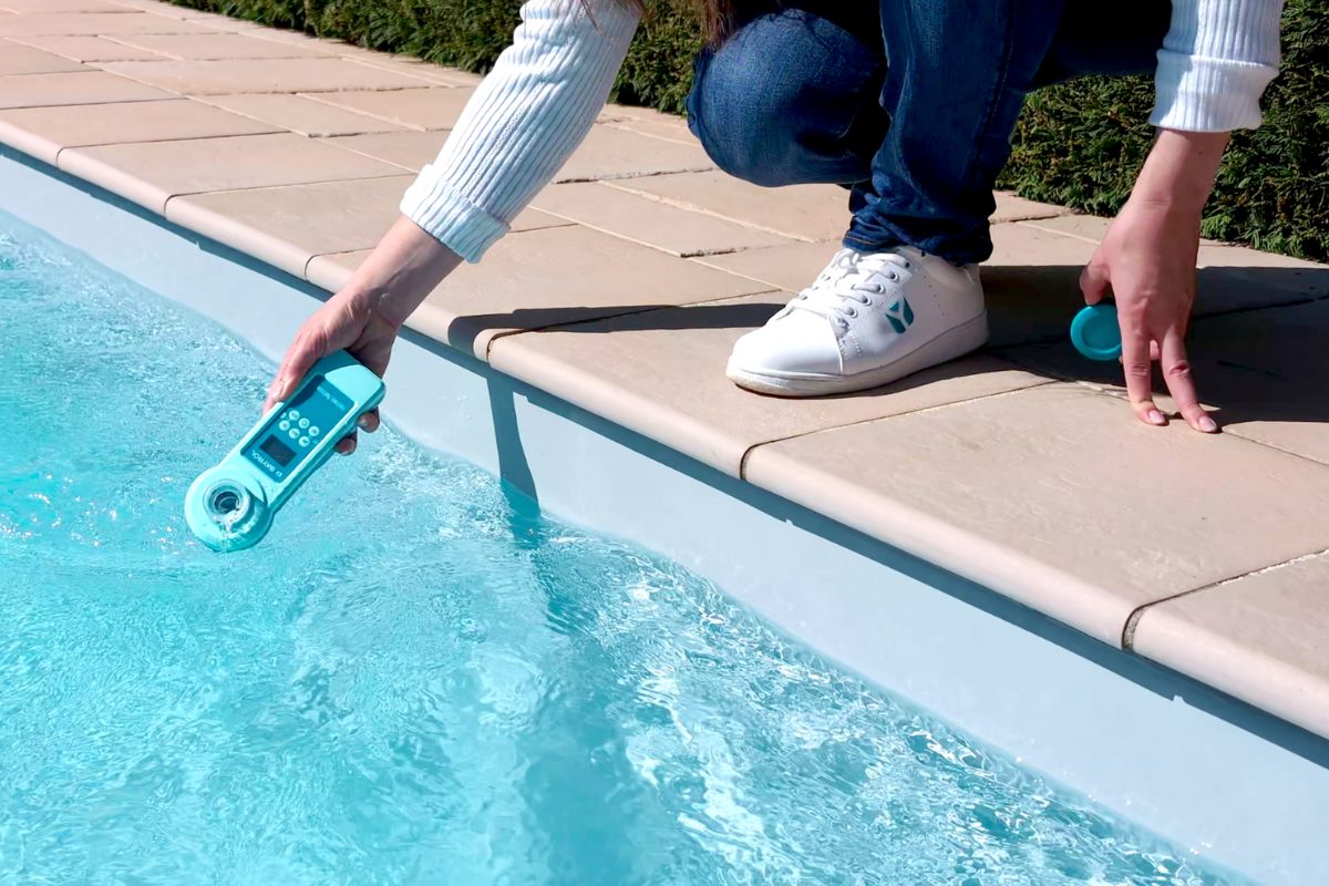 Comment analyser l'eau de sa piscine ?