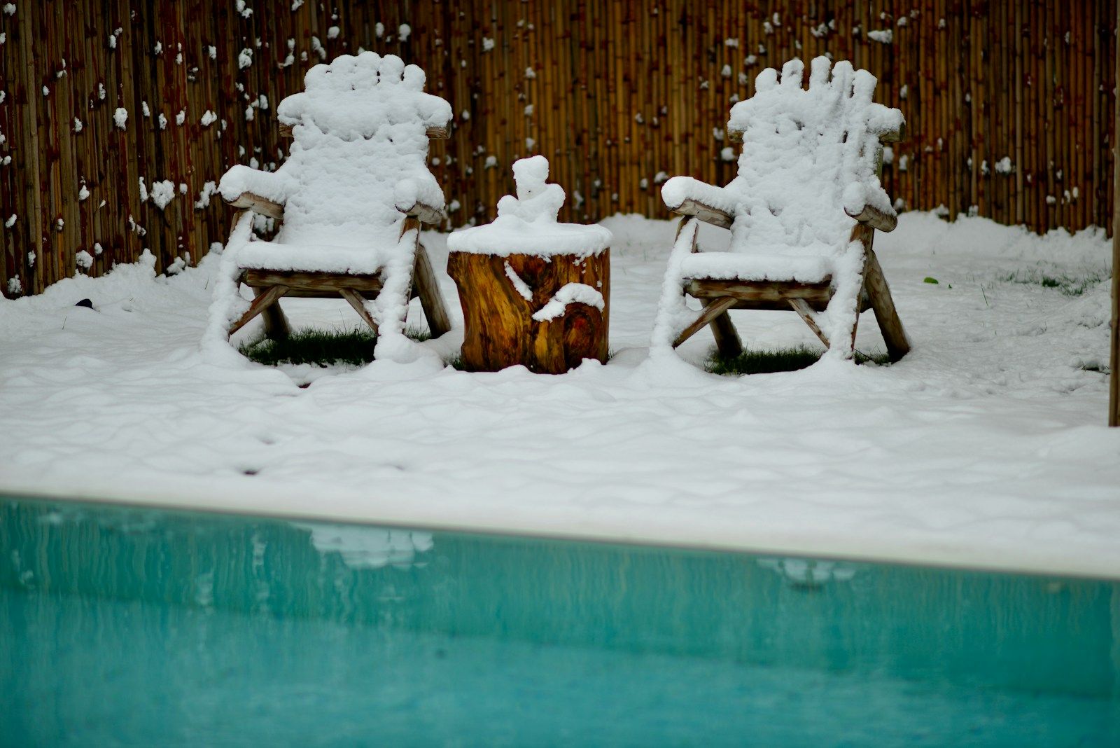 Comment hiverner sa piscine : guide complet