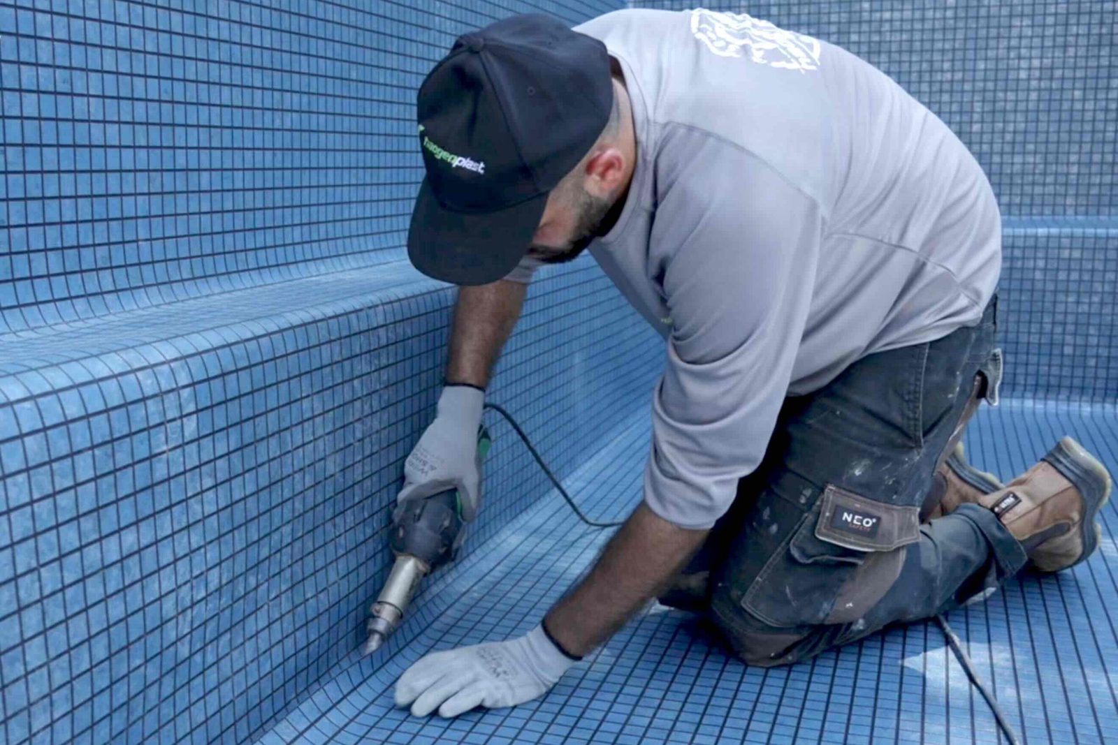 Pourquoi choisir le PVC armé pour sa piscine ?